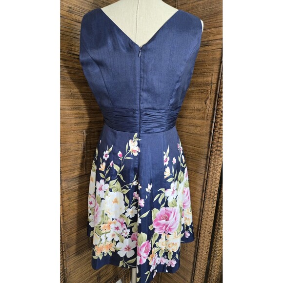 Cold Water Creek Fit And Flare Dress Navy & Floral Size 12P - Picture 3 of 8